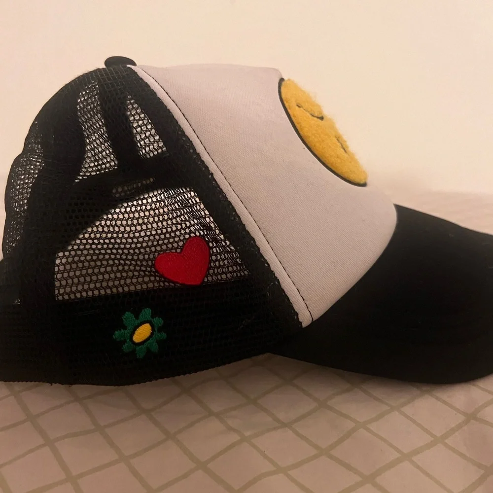 Hat - Picture 2 of 3